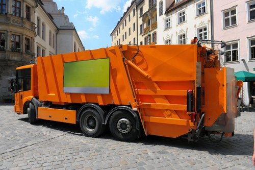 Benefits of using an enclosed skip hire service